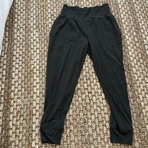 ATHLETA SALUTATION JOGGER